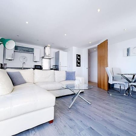 Stylish Seaview One-Bedroom Apt Swansea Esterno foto